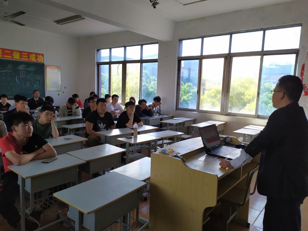 机械工程学院举办住宿生心理健康座谈会