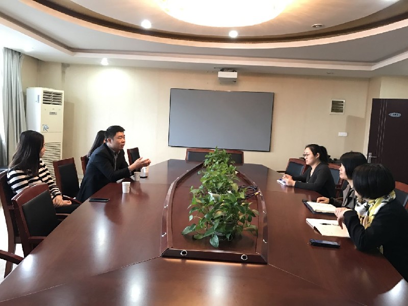 南京蓝天教育集团有限公司来校洽谈校企合作