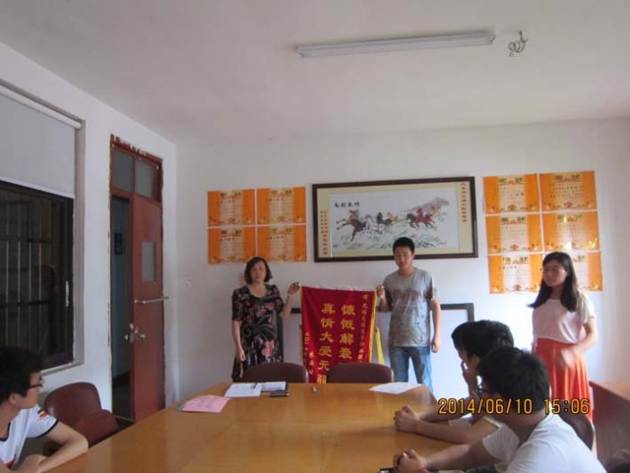 交通工程系师生积极为朱孟南家长捐款