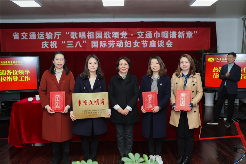 1552973930949084033.jpg DLWY0156.jpg