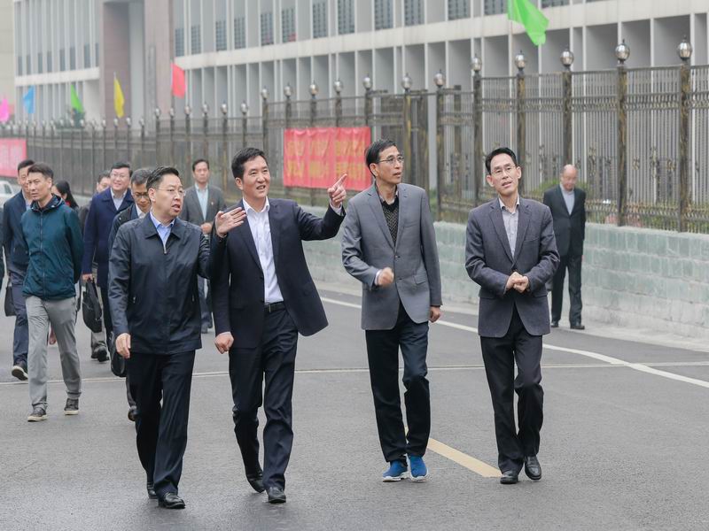 1542000599964000645.jpg 调整大小 7M8A0384.jpg