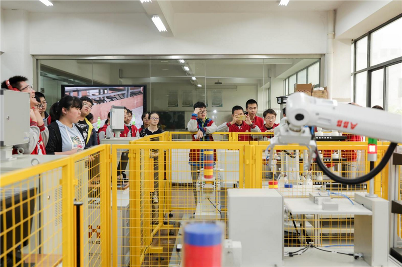 1557043372888064762.png 11.png