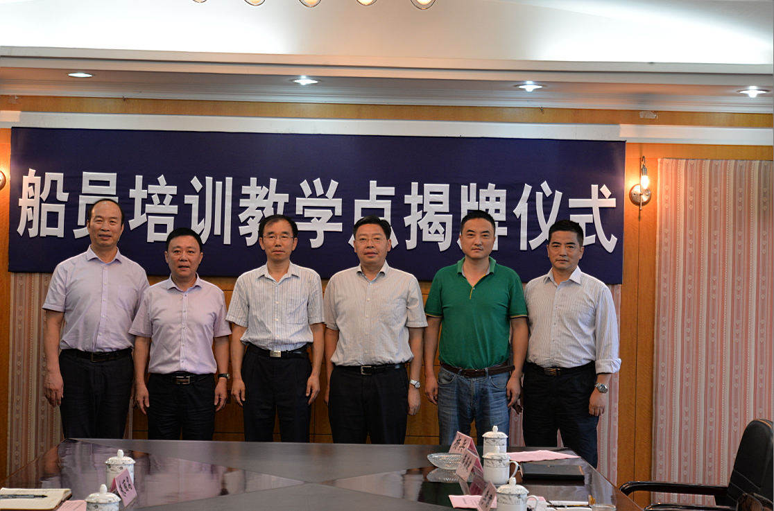 1506577030968036762.png 4QQ截图20170928133258.png